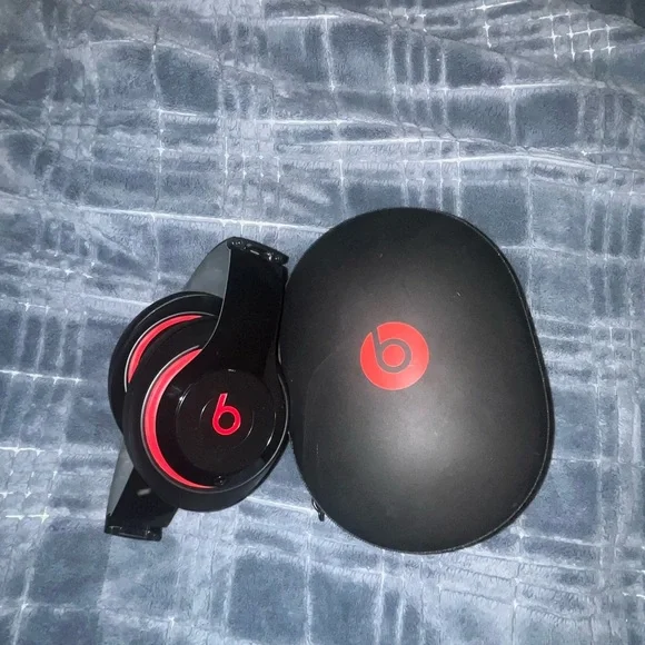 Beats Studio Wireless Headphones
